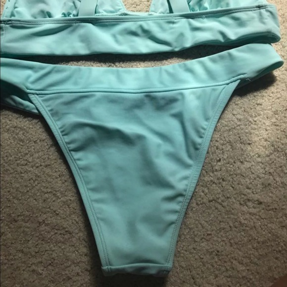 Turq Bikini Set - Picture 3 of 3